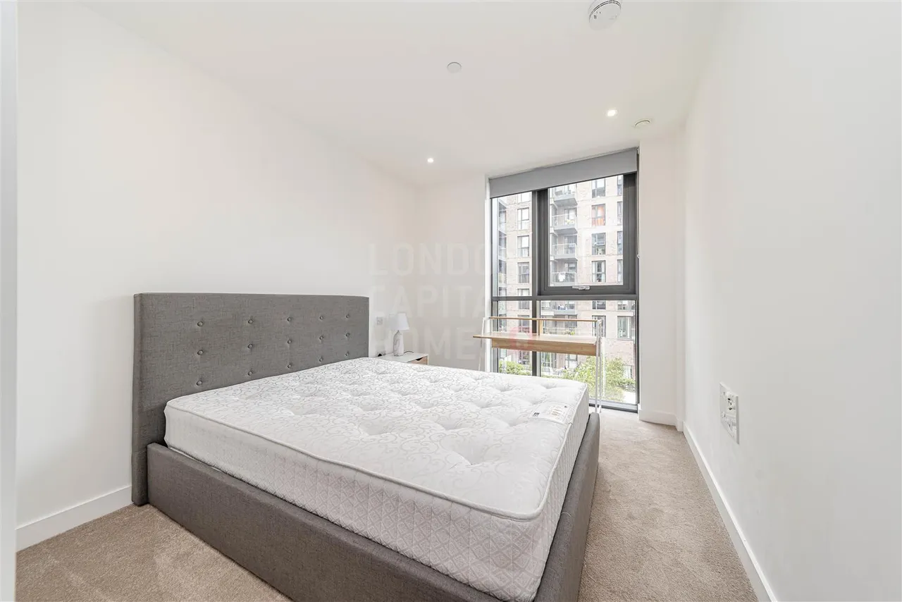 Coster Avenue, London, photo 11