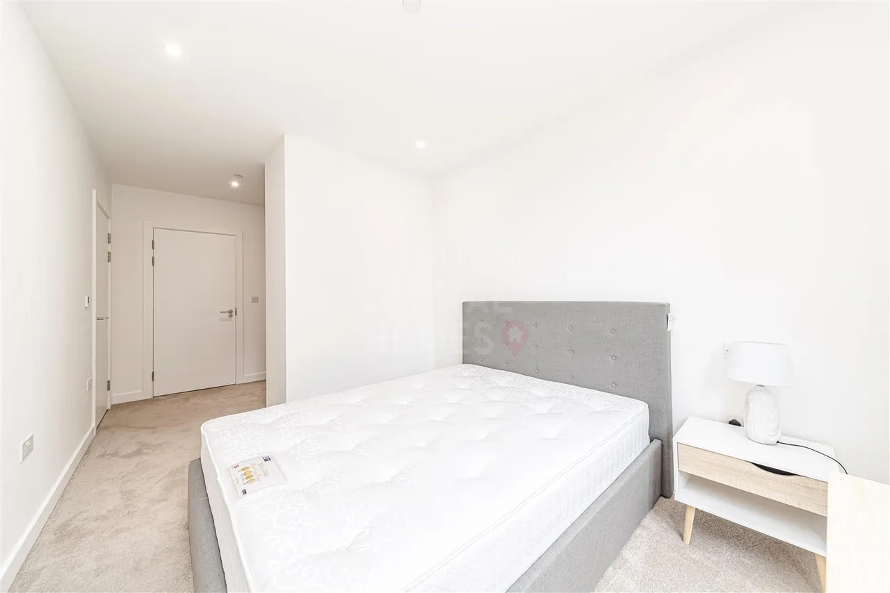 Coster Avenue, London, photo 12