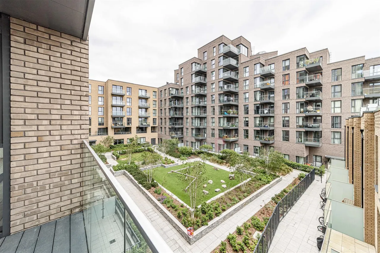 Coster Avenue, London, photo 19