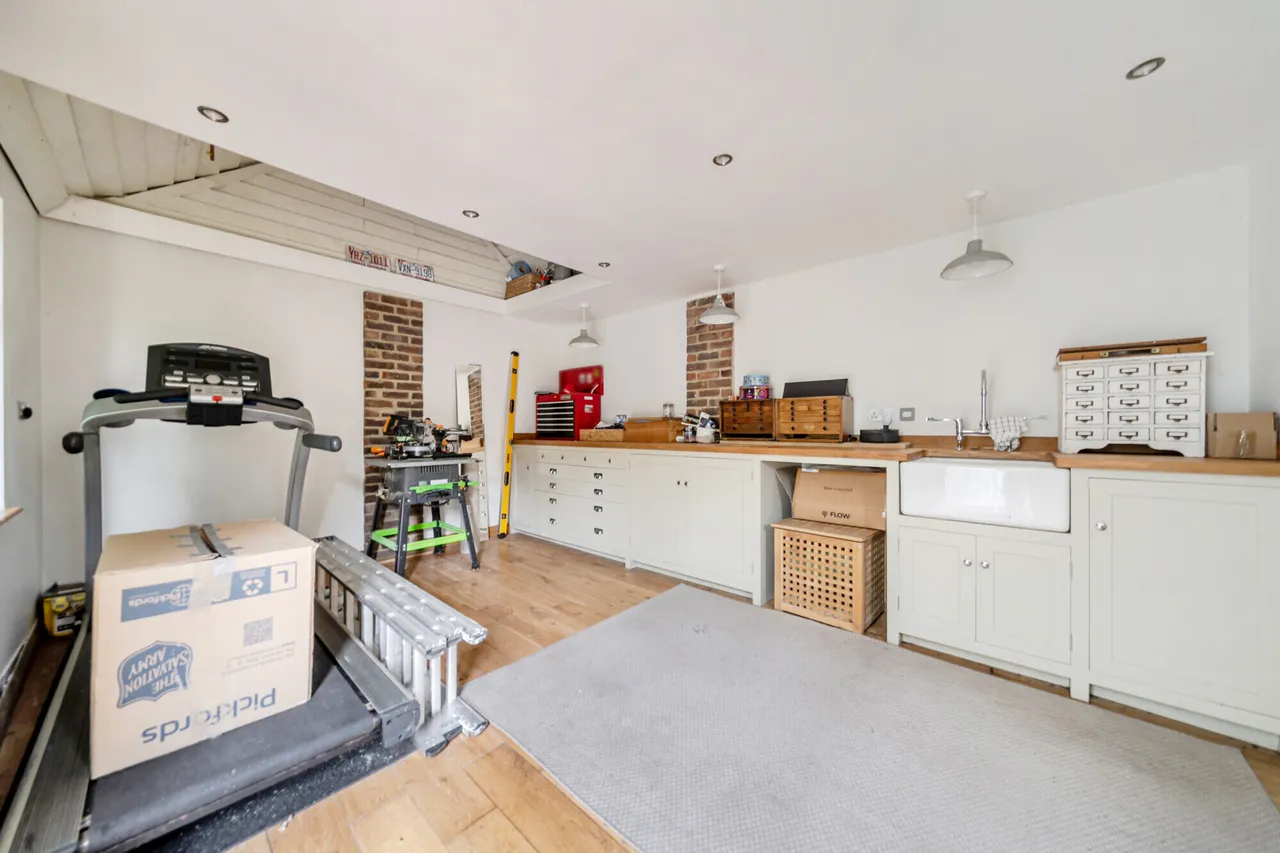 Upper Lambourn, Hungerford, RG17, photo 21