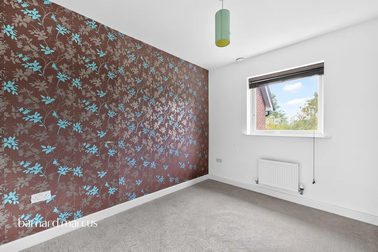 Dalmeny Way, Epsom, photo 6
