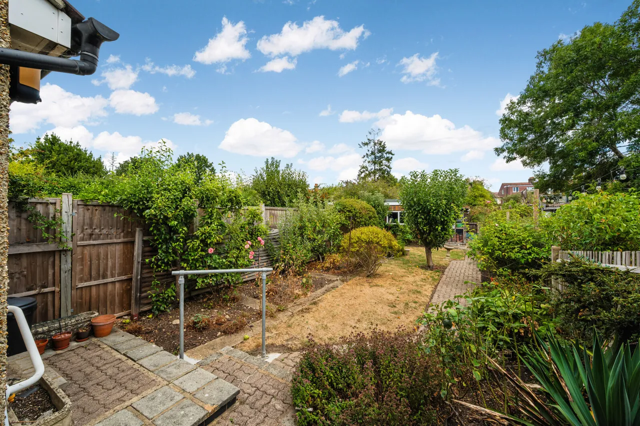 Springfield Avenue, London, SW20, photo 7