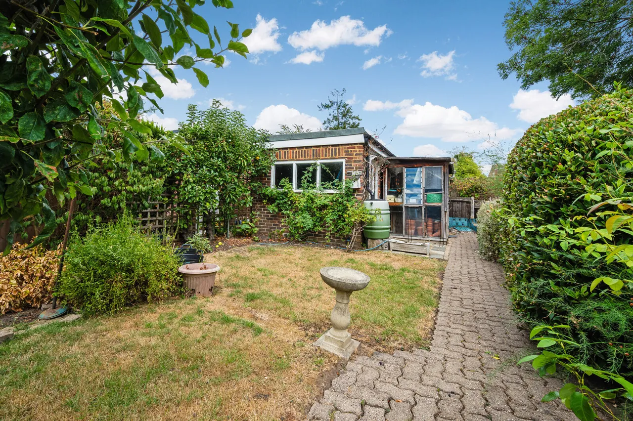 Springfield Avenue, London, SW20, photo 14