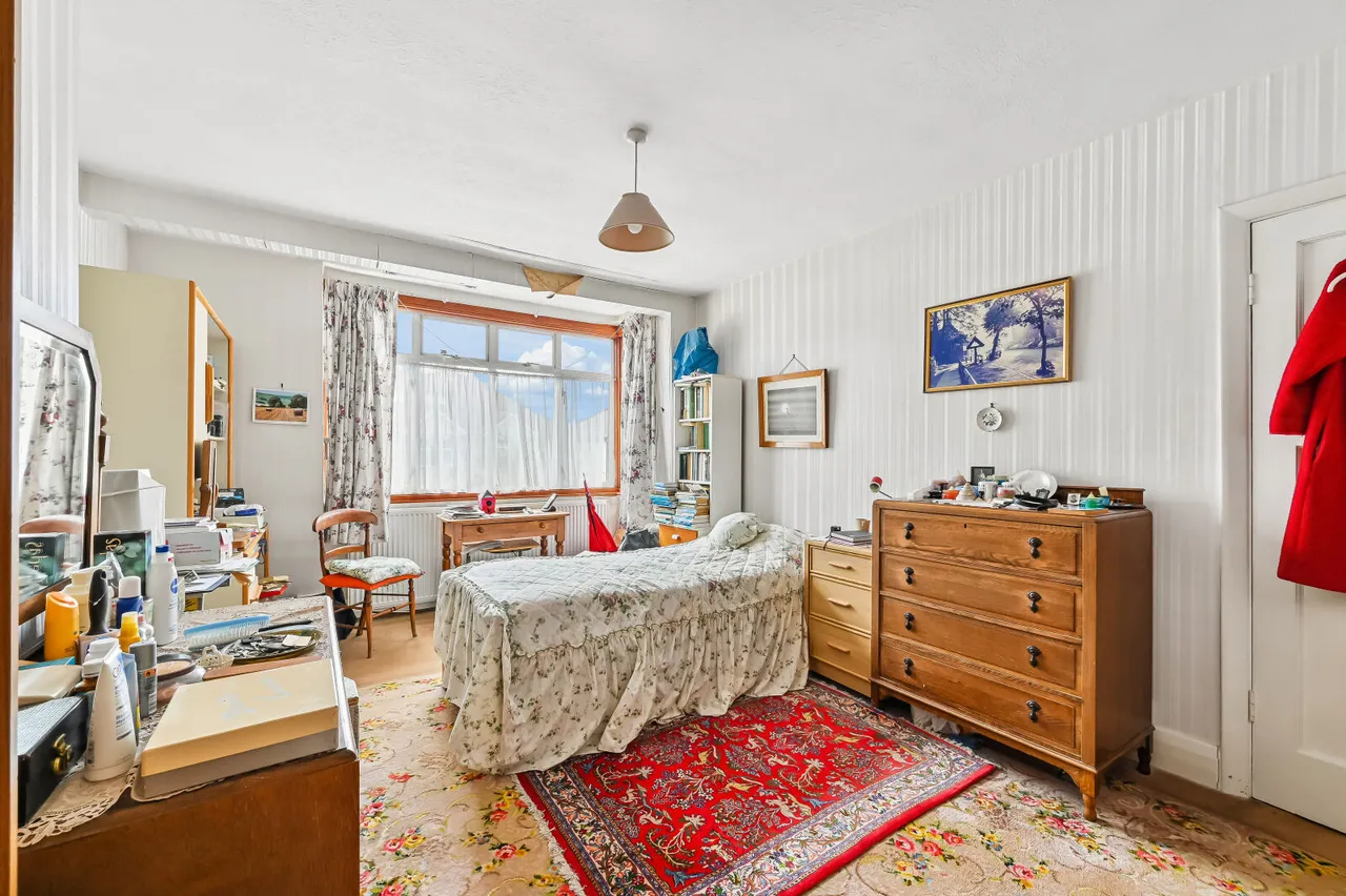 Springfield Avenue, London, SW20, photo 4