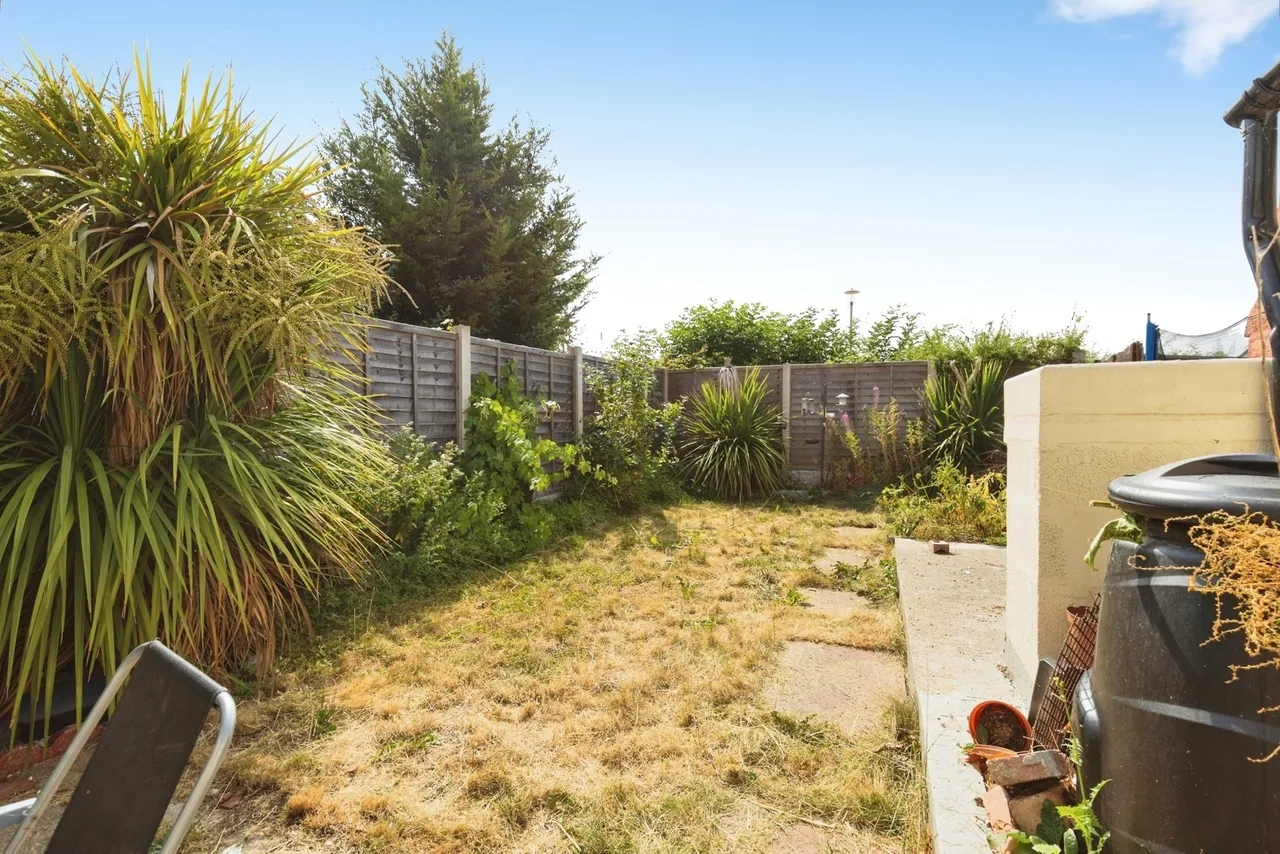 Clyde Crescent, Cheltenham, GL52, photo 8