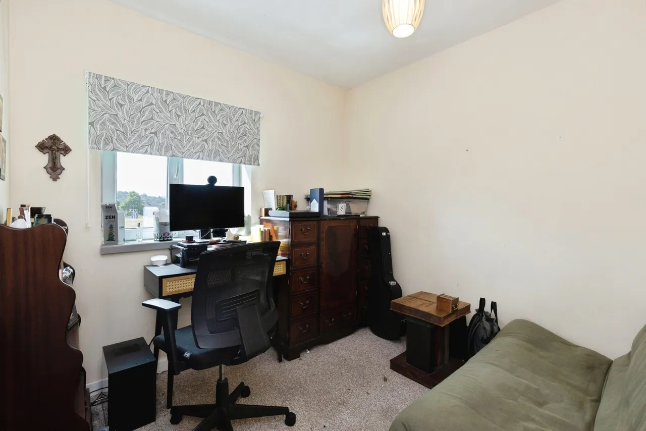 Clyde Crescent, Cheltenham, GL52, photo 5