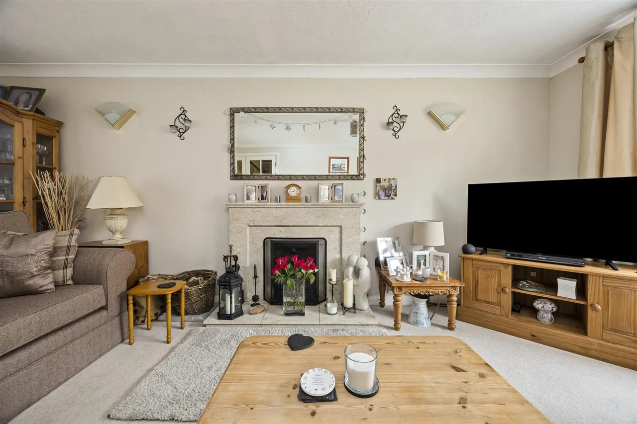 Downland Copse, Uckfield, TN22 1SX, photo 4