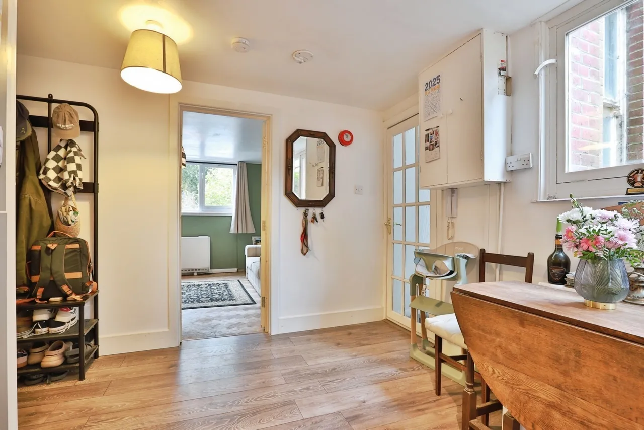 Christchurch Road, Bournemouth, BH1, photo 8