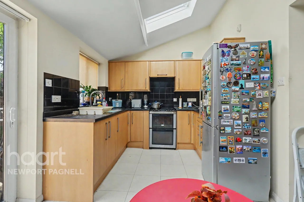 Petersham Close, Newport Pagnell, MK16, photo 5
