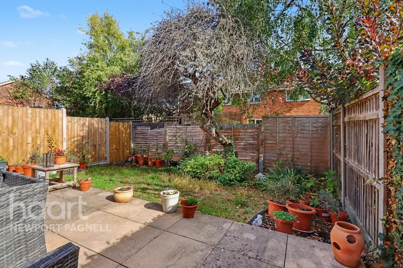 Petersham Close, Newport Pagnell, MK16, photo 11