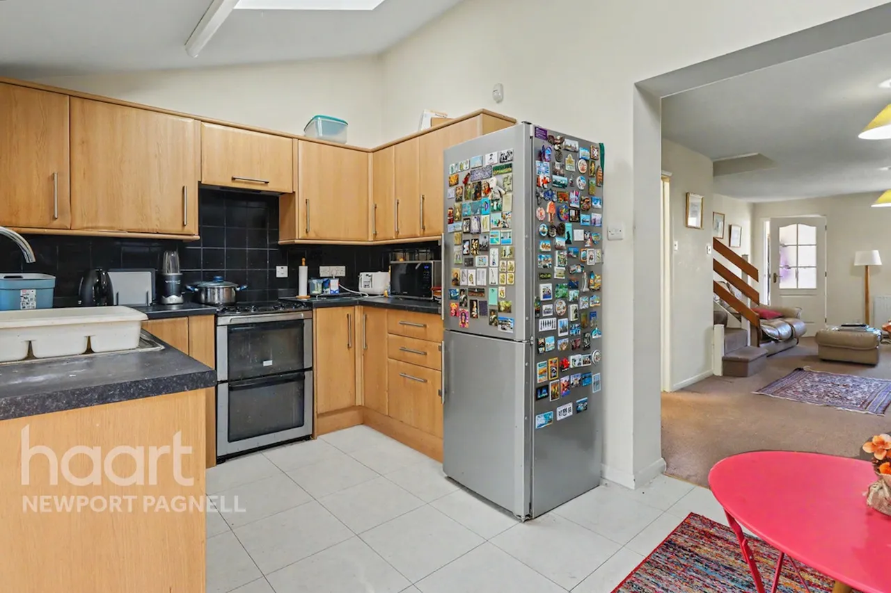 Petersham Close, Newport Pagnell, MK16, photo 6