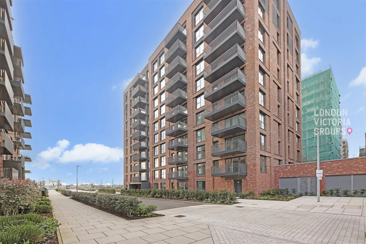 1 bed flat for sale, Cedrus Avenue, Southall