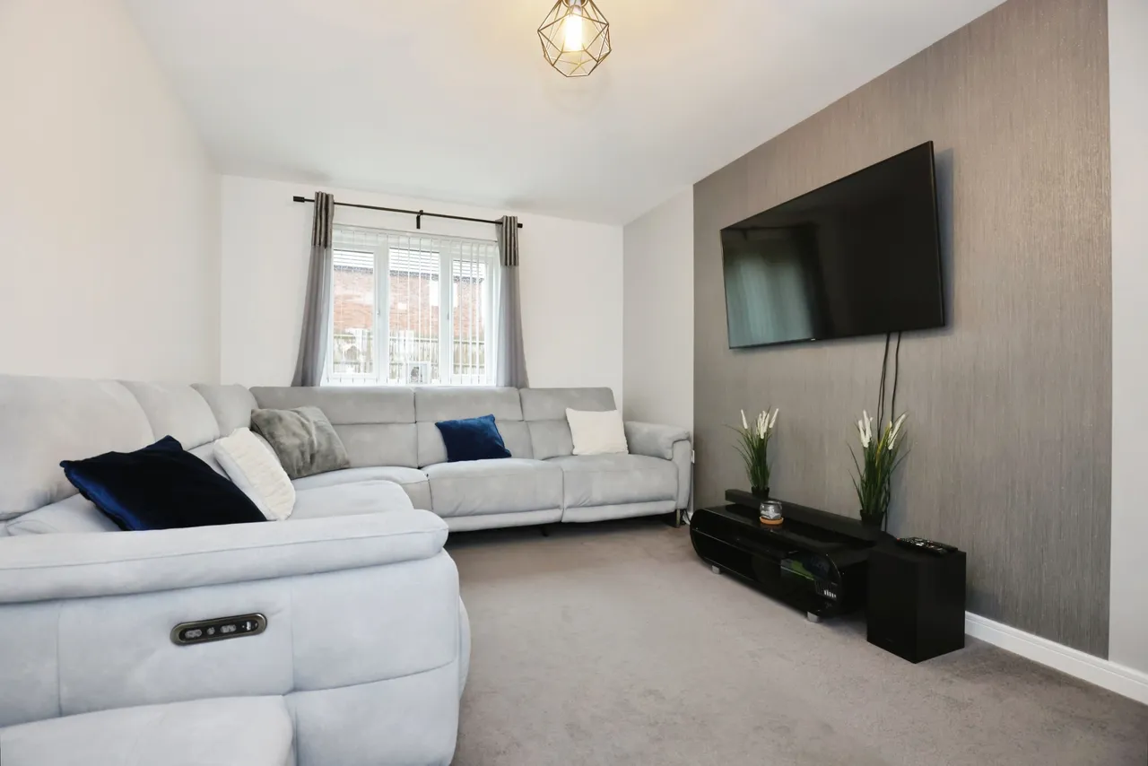 Southwell Drive, Rugby, photo 4