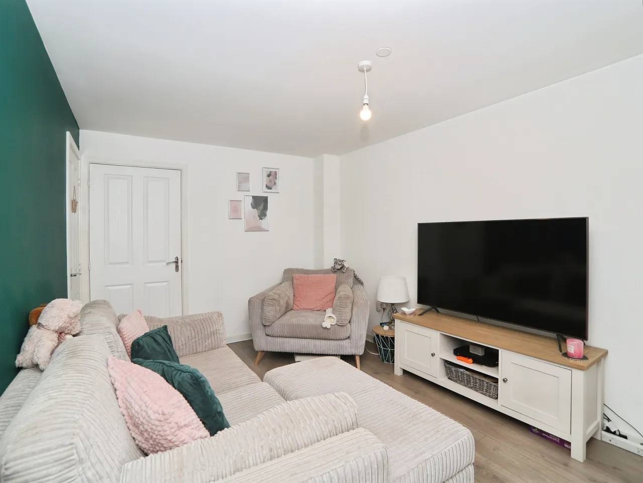 Heol Y Nant Pontyclun, CF72, photo 4