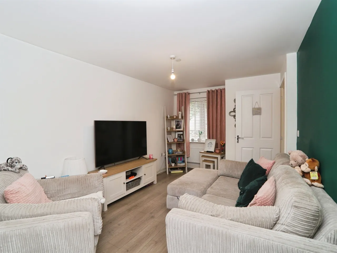 Heol Y Nant Pontyclun, CF72, photo 2
