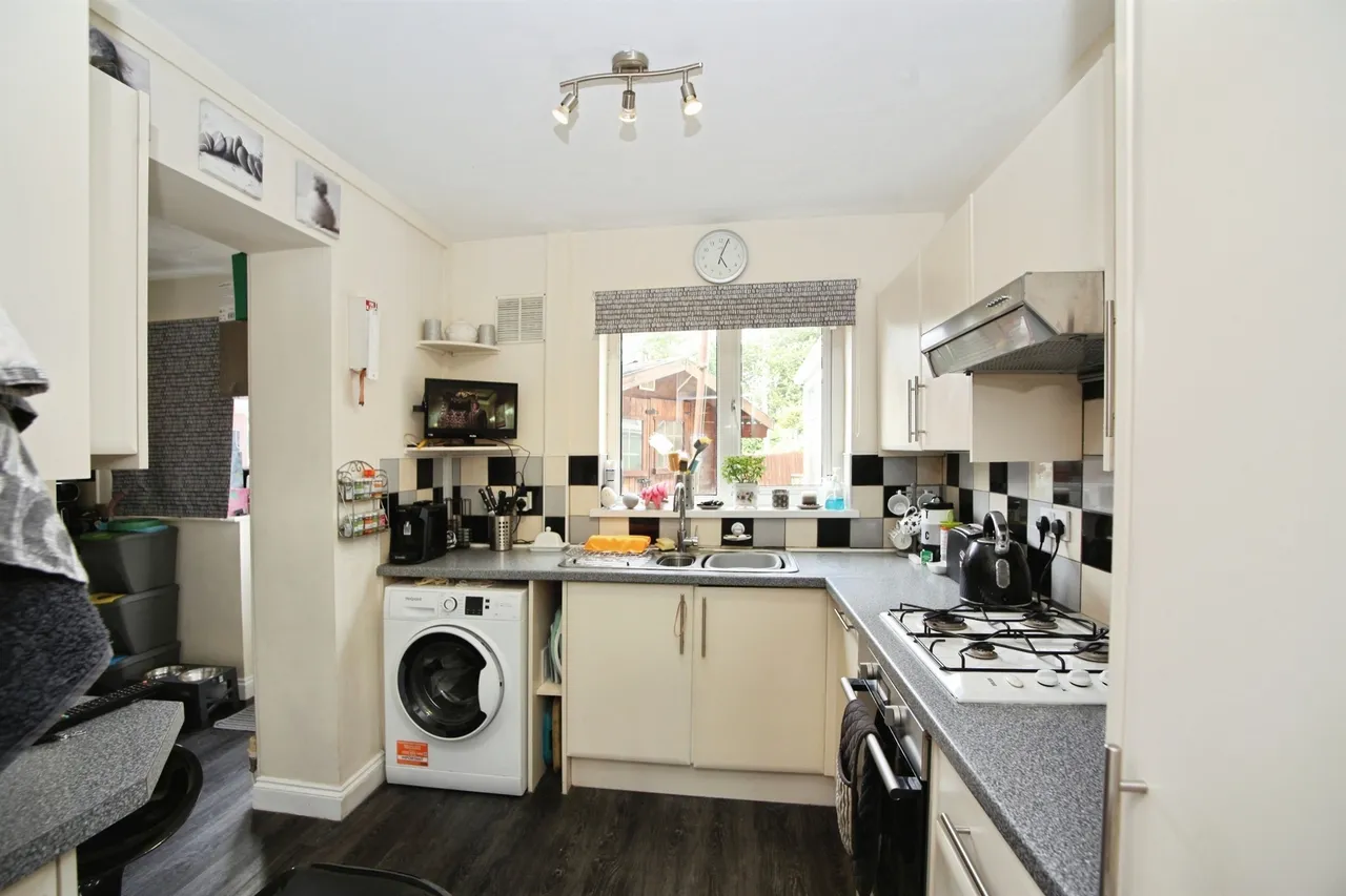 Court Road, Whitchurch, Cardiff, photo 7