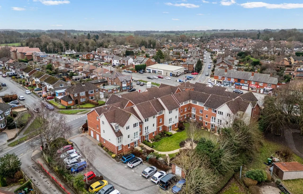 Flat 42, Bartholomew Court Bradshaw Lane, Warrington, Grappenhall, WA4 2JW, photo 11
