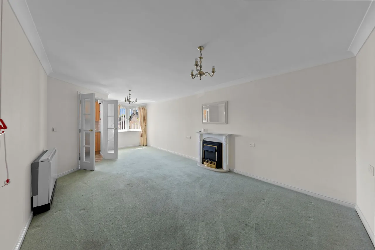 Flat 42, Bartholomew Court Bradshaw Lane, Warrington, Grappenhall, WA4 2JW, photo 2