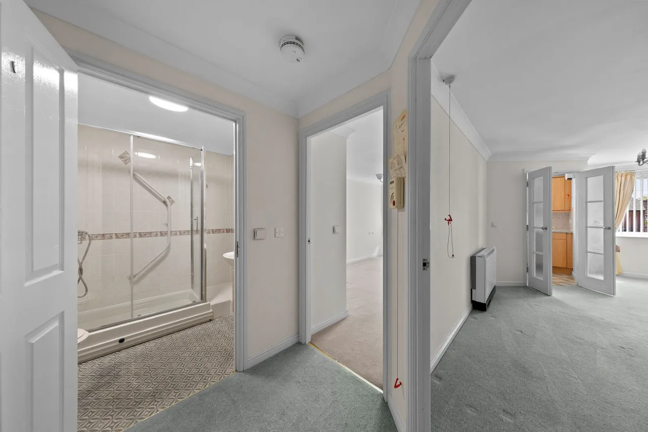 Flat 42, Bartholomew Court Bradshaw Lane, Warrington, Grappenhall, WA4 2JW, photo 7