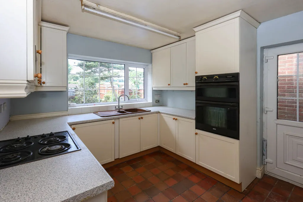 Bentgate Close Newhey, Rochdale OL16 4NB, photo 4
