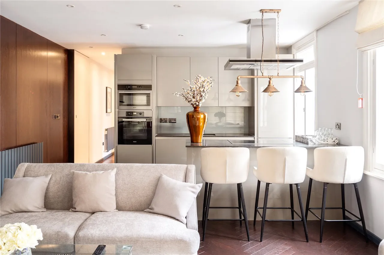 Brompton Road, Knightsbridge, London, SW3 1PA, photo 4