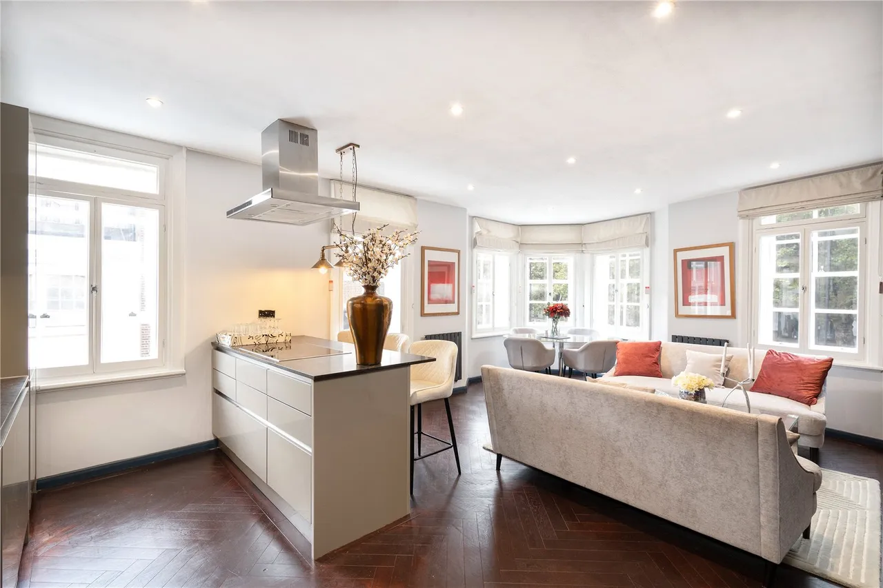 Brompton Road, Knightsbridge, London, SW3 1PA, photo 2