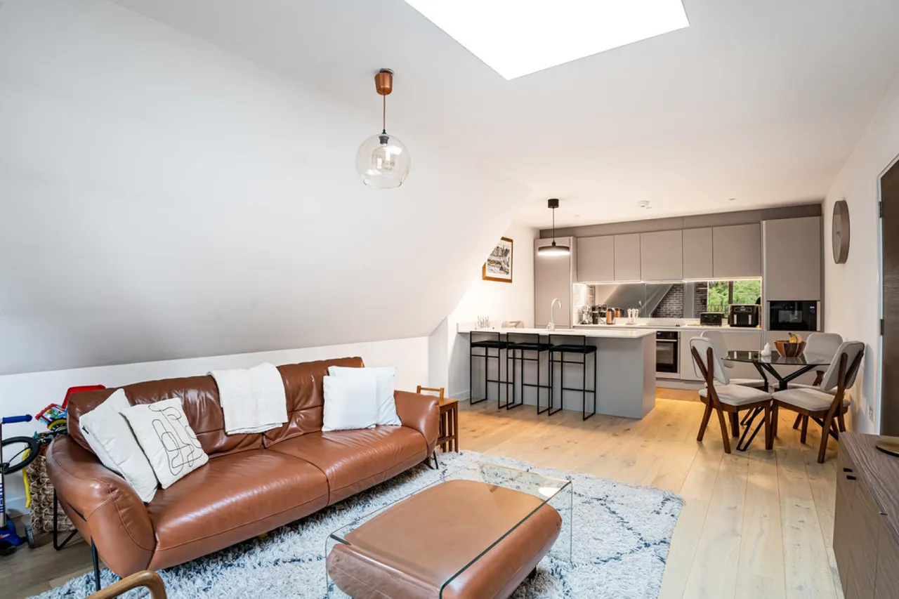 Croham Valley Road, South Croydon, CR2, photo 5