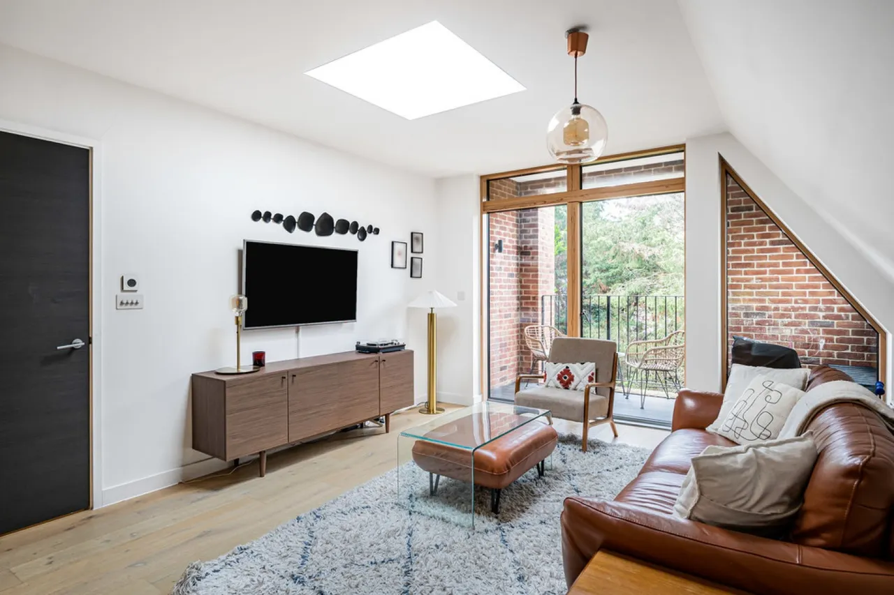 Croham Valley Road, South Croydon, CR2, photo 3