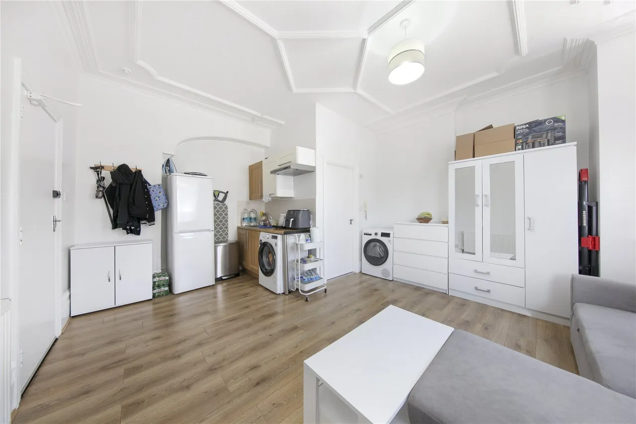 Norbury Crescent, SW16, photo 19
