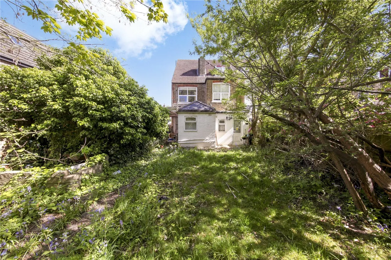 Norbury Crescent, SW16, photo 2