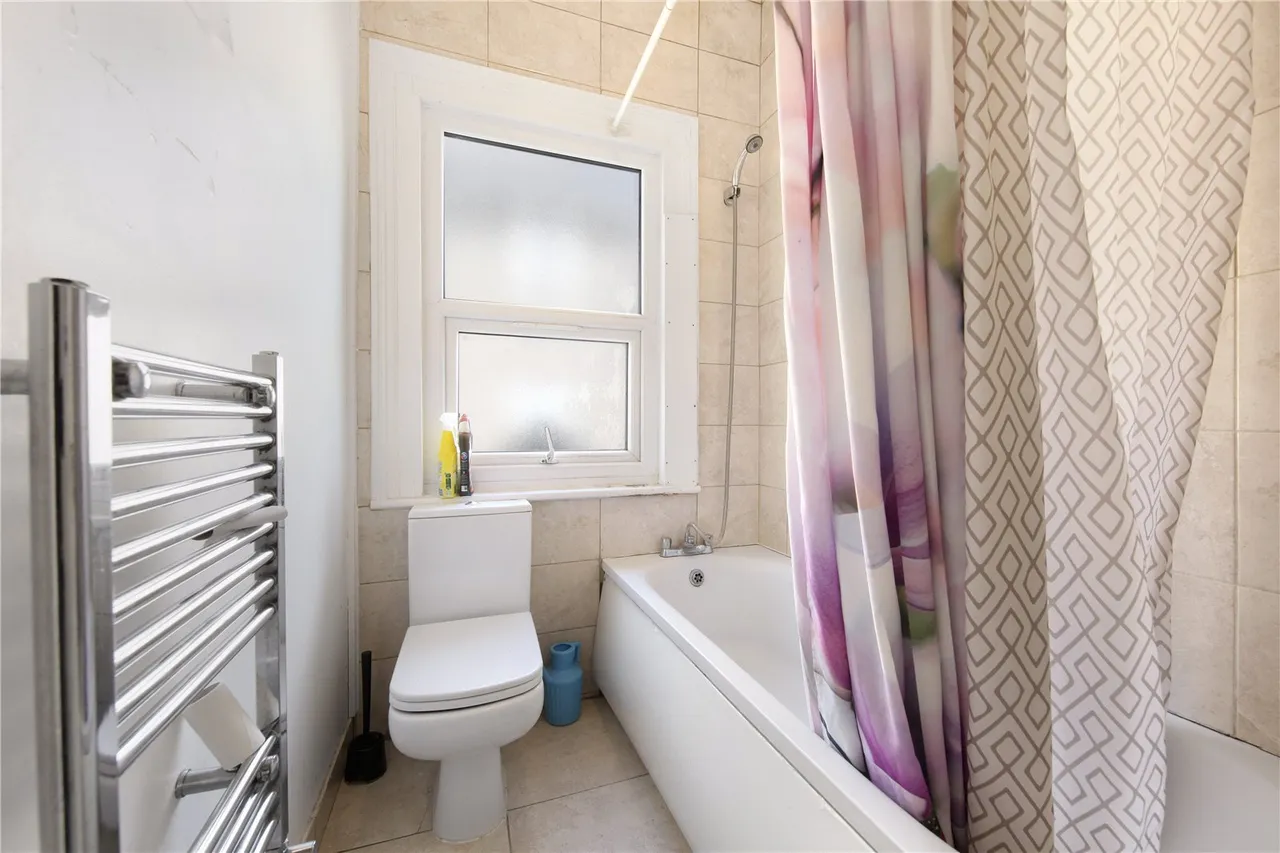 Norbury Crescent, SW16, photo 28