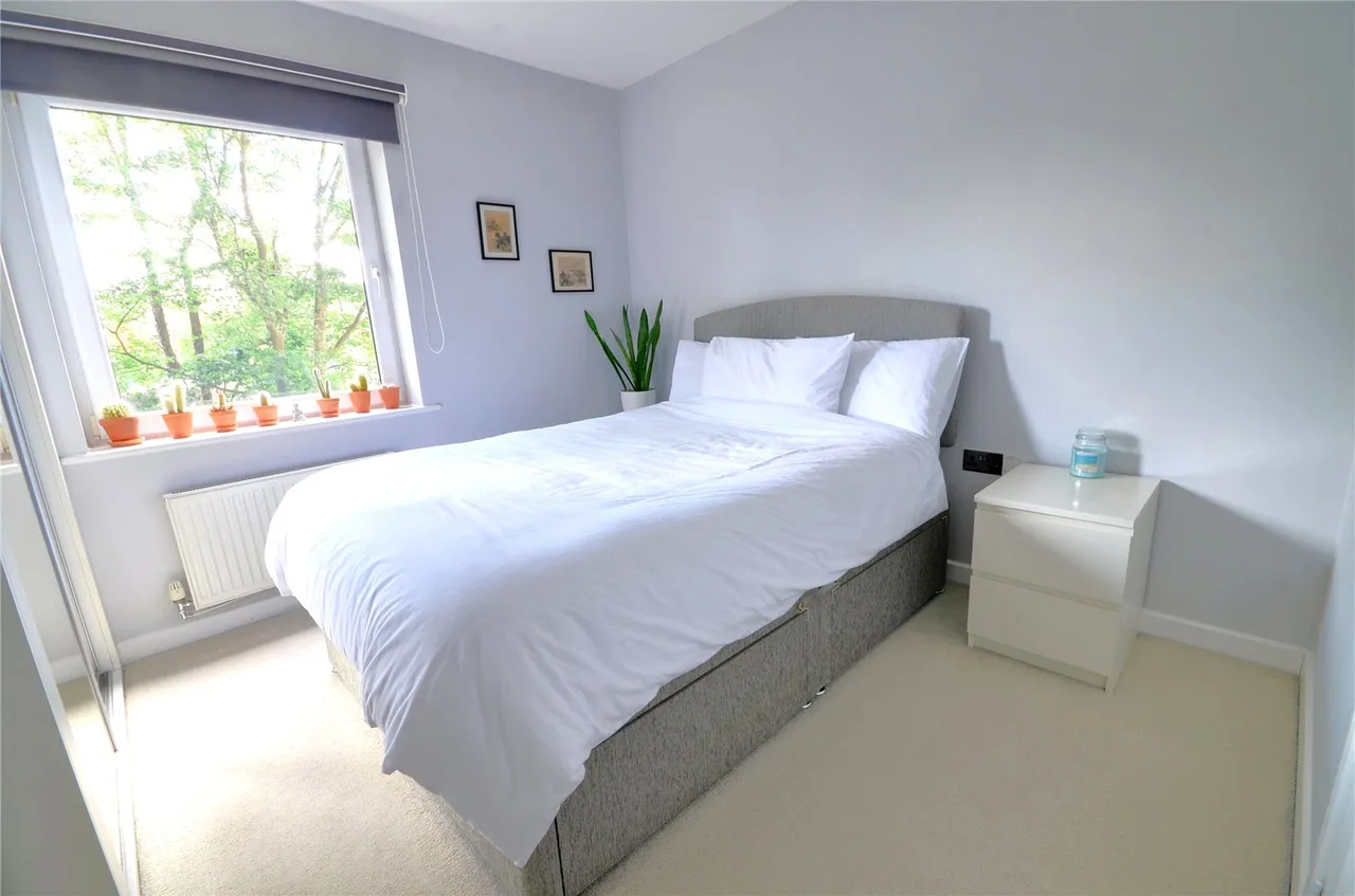 Fosters Place, East Grinstead, RH19, photo 5
