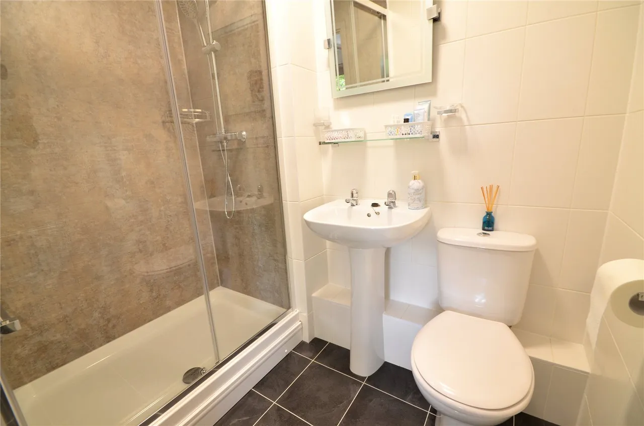 Fosters Place, East Grinstead, RH19, photo 7