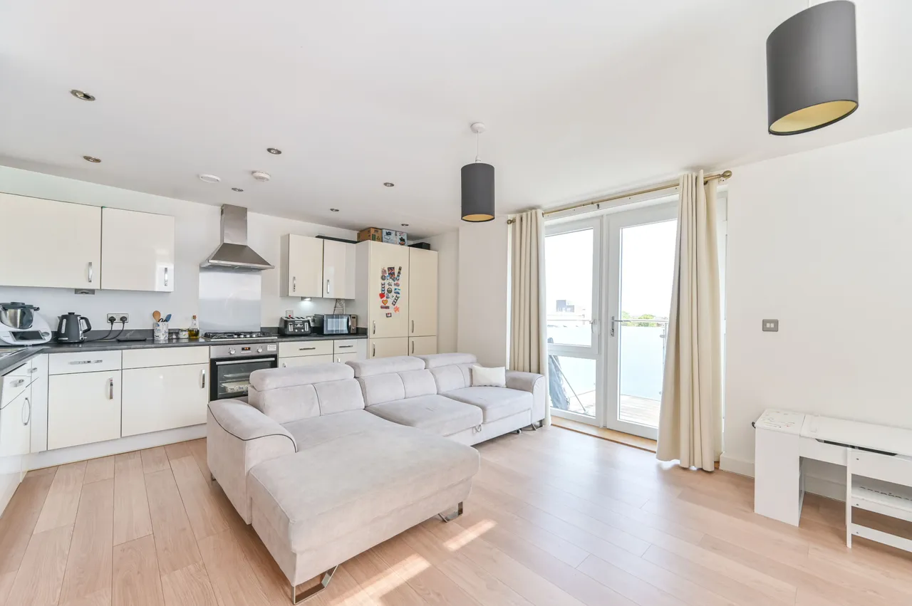 1 bed flat for sale, London, NW2