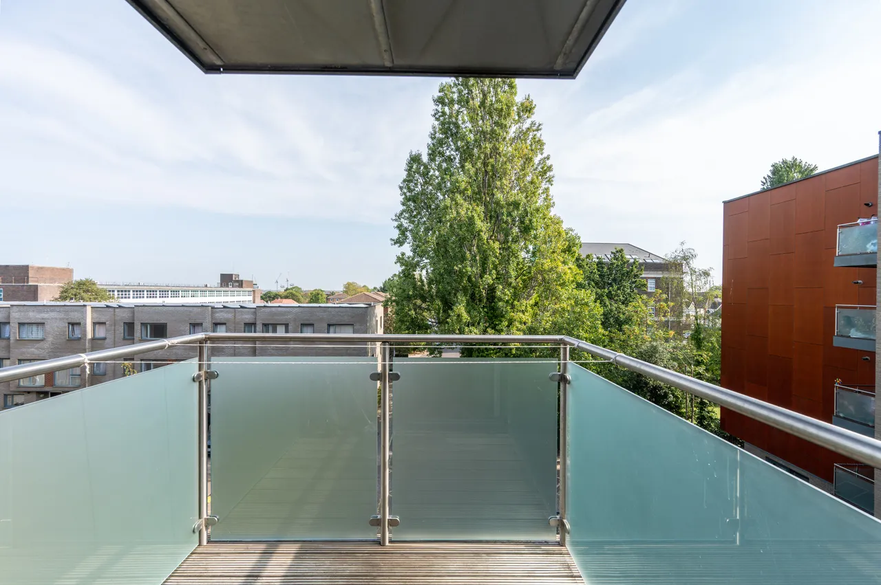 London, NW2, photo 5