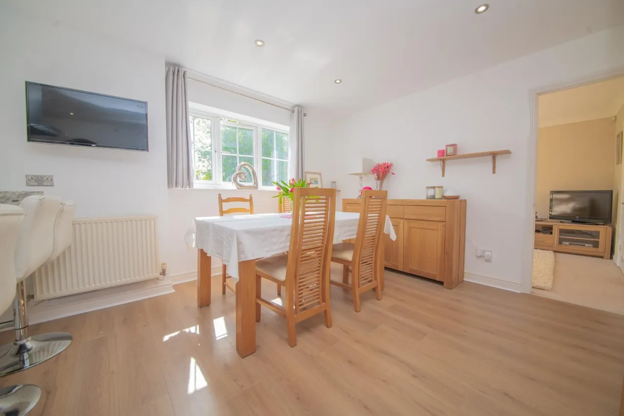 Blackberry Drive, Fair Oak, Eastleigh, SO50 8RB, photo 4