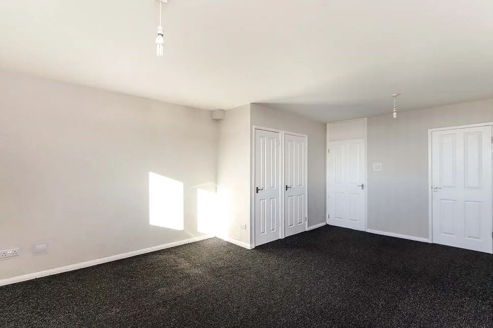 White Thorns Drive, Sheffield, S8, photo 2