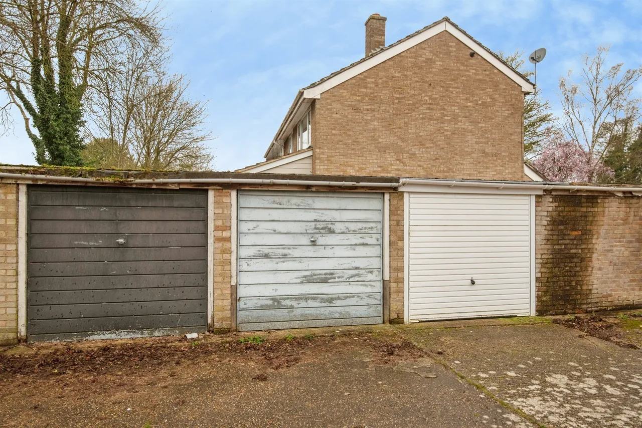 Flambards Close, Meldreth, SG8, photo 15