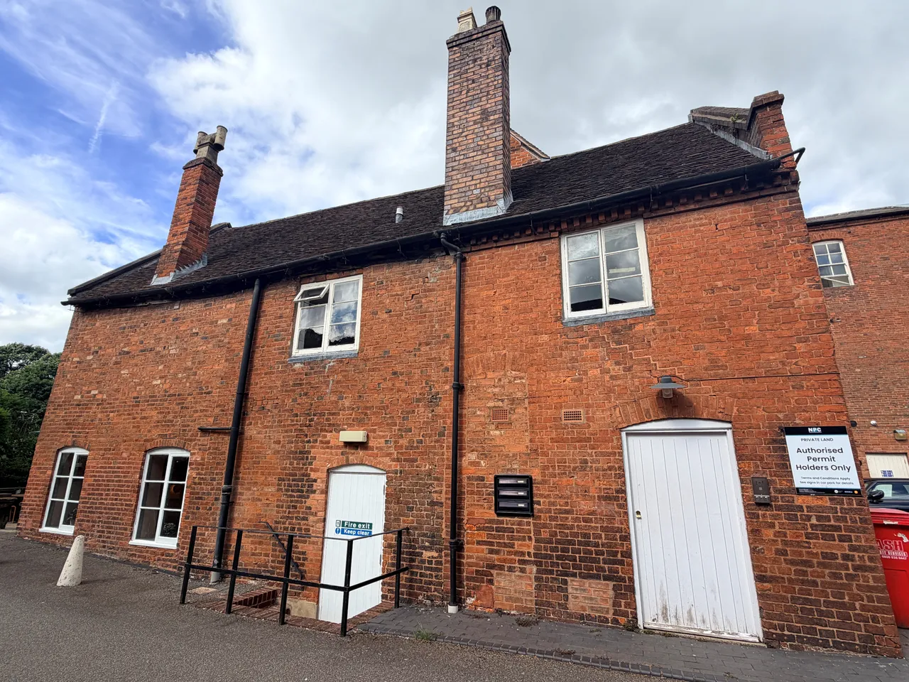 Bird Street, WS13, photo 4