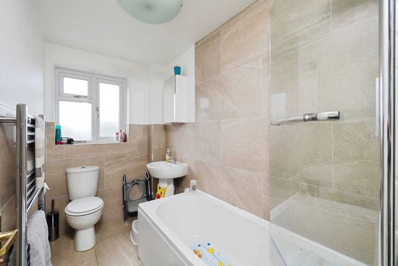 Stornoway Court, Beeston, Nottingham, Nottinghamshire, NG9, photo 24