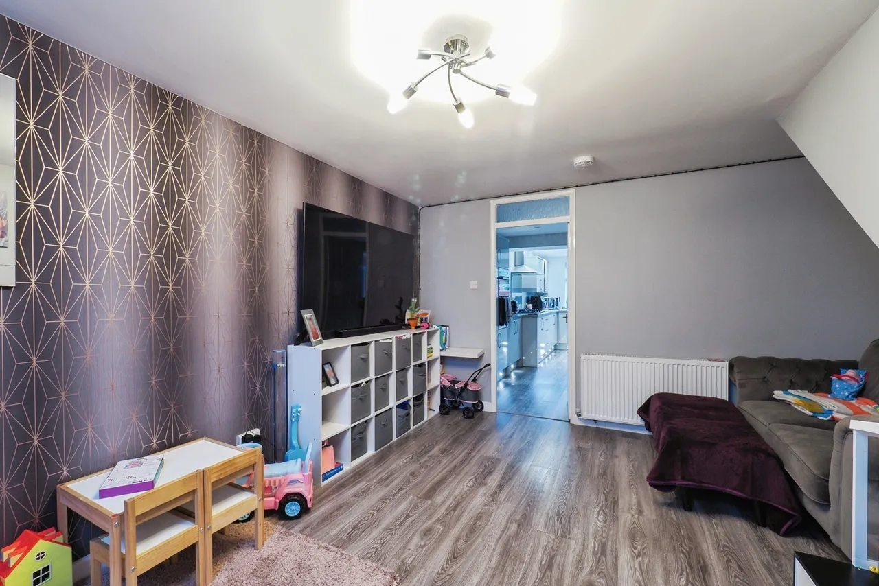 Stornoway Court, Beeston, Nottingham, Nottinghamshire, NG9, photo 10
