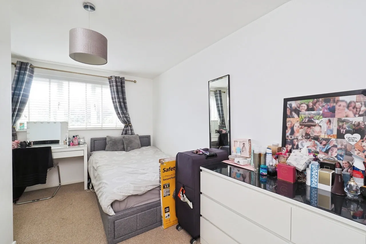 Stornoway Court, Beeston, Nottingham, Nottinghamshire, NG9, photo 19