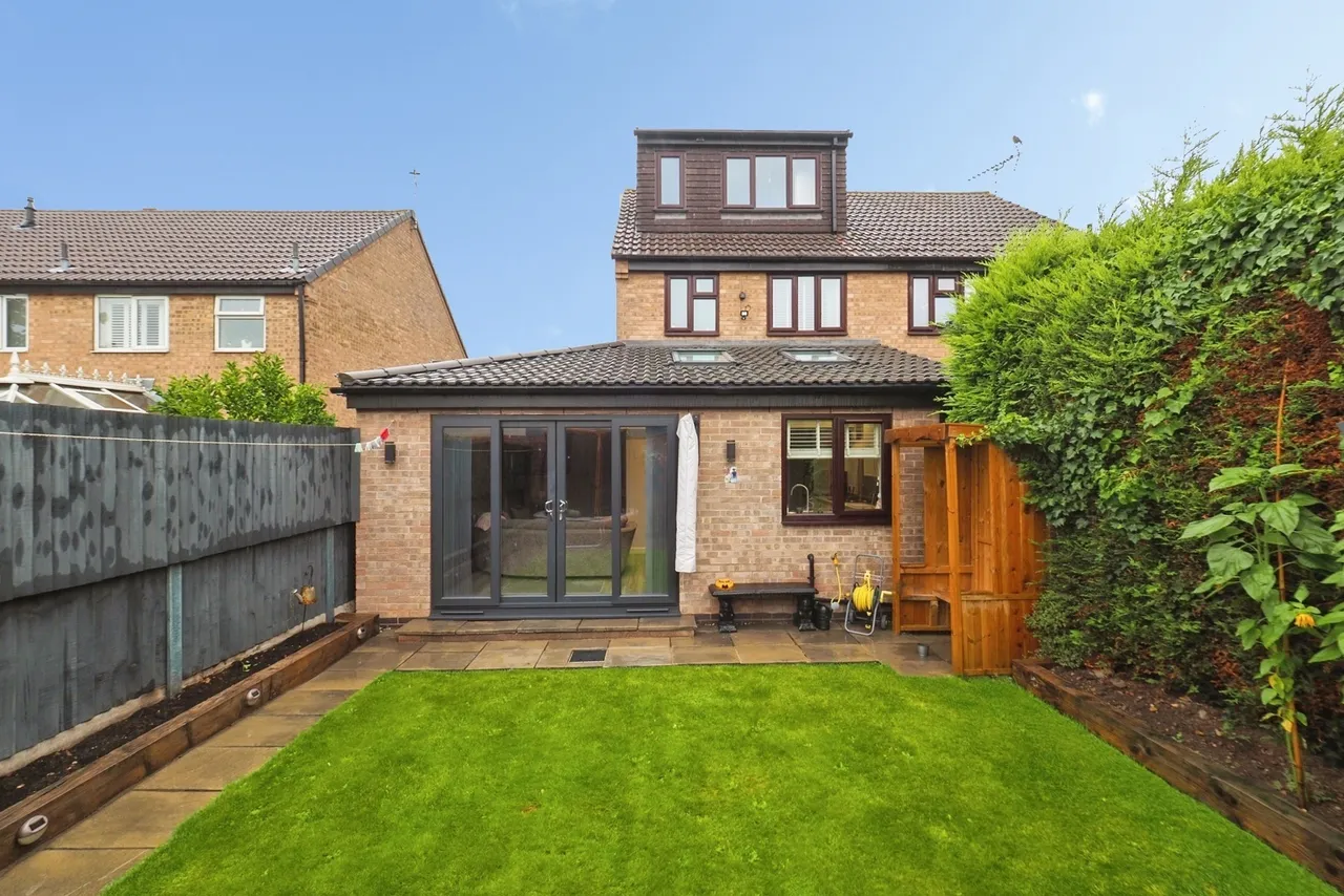Stornoway Court, Beeston, Nottingham, Nottinghamshire, NG9, photo 27