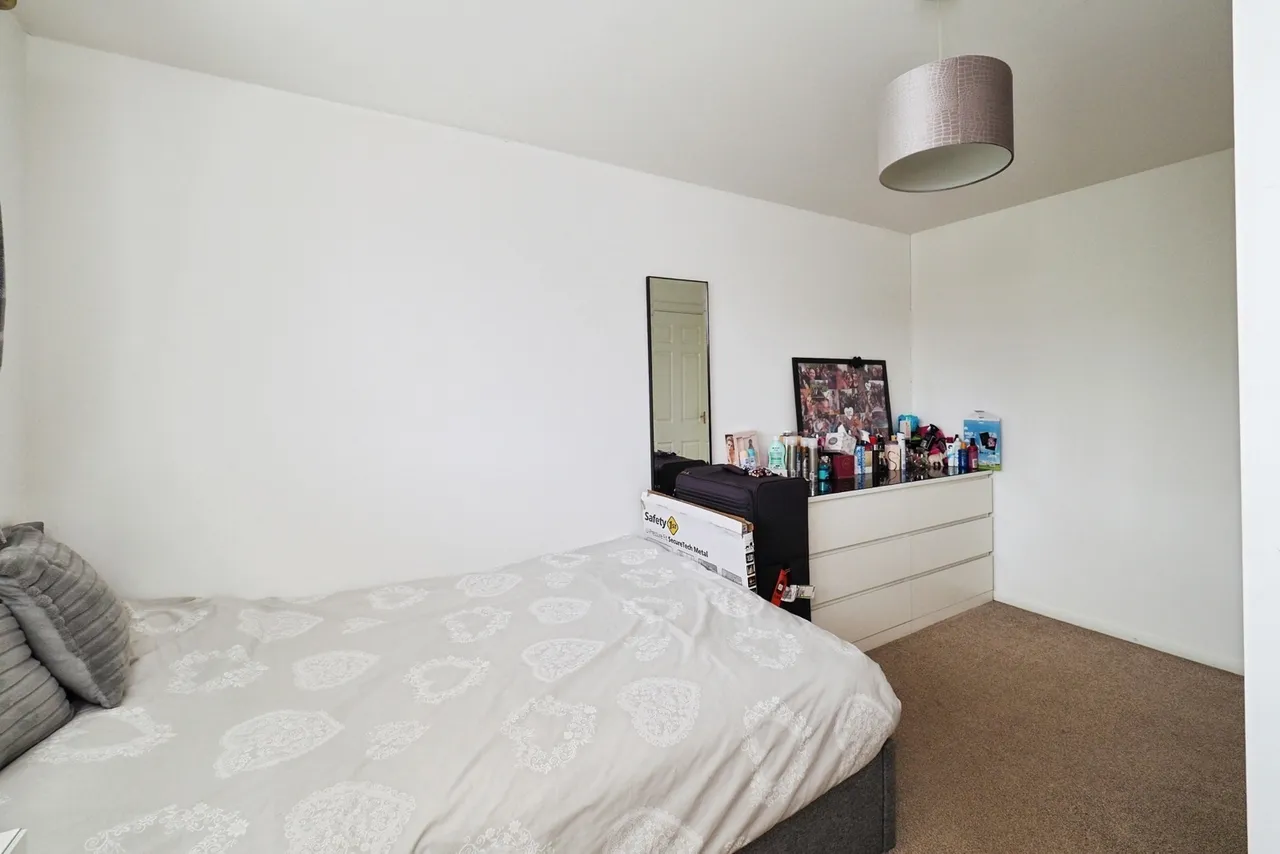 Stornoway Court, Beeston, Nottingham, Nottinghamshire, NG9, photo 21
