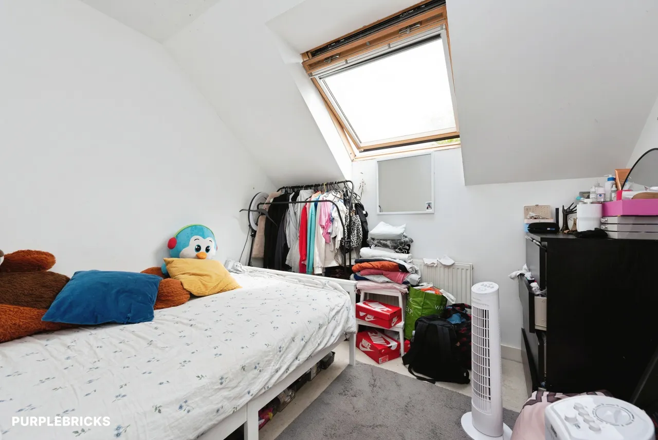 Cottington Road, Feltham, TW13, photo 16