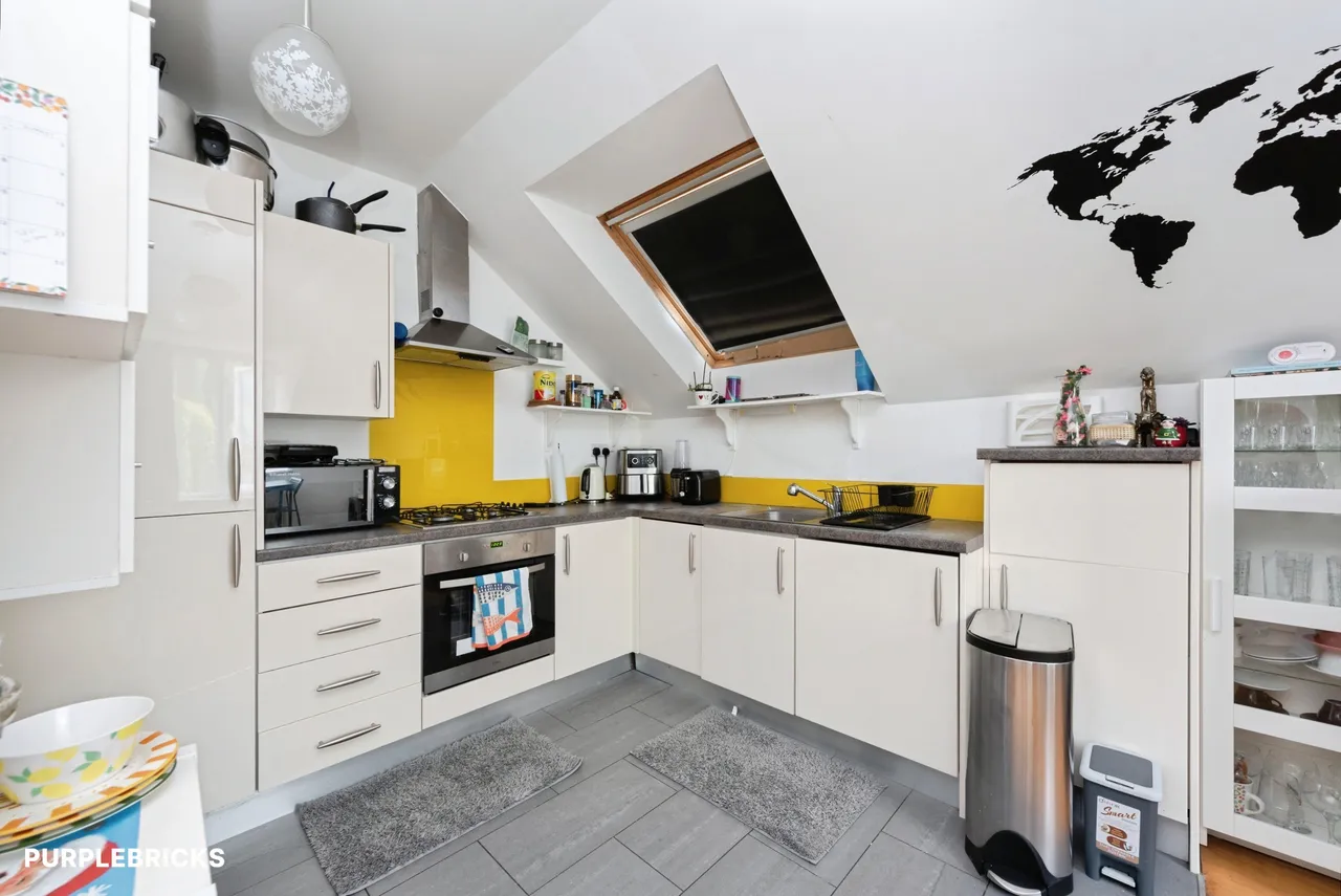 Cottington Road, Feltham, TW13, photo 5