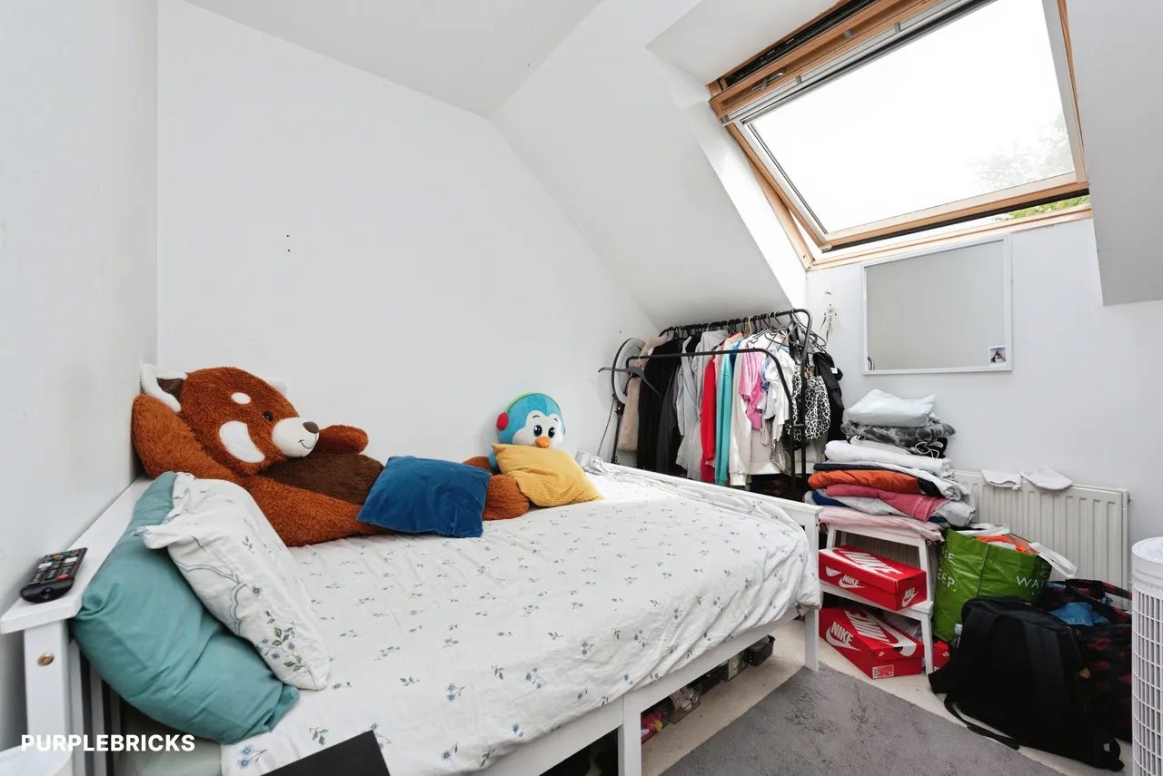 Cottington Road, Feltham, TW13, photo 15
