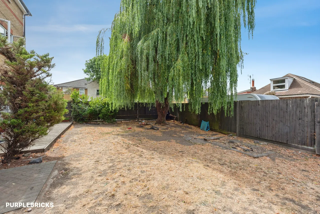 Cottington Road, Feltham, TW13, photo 6