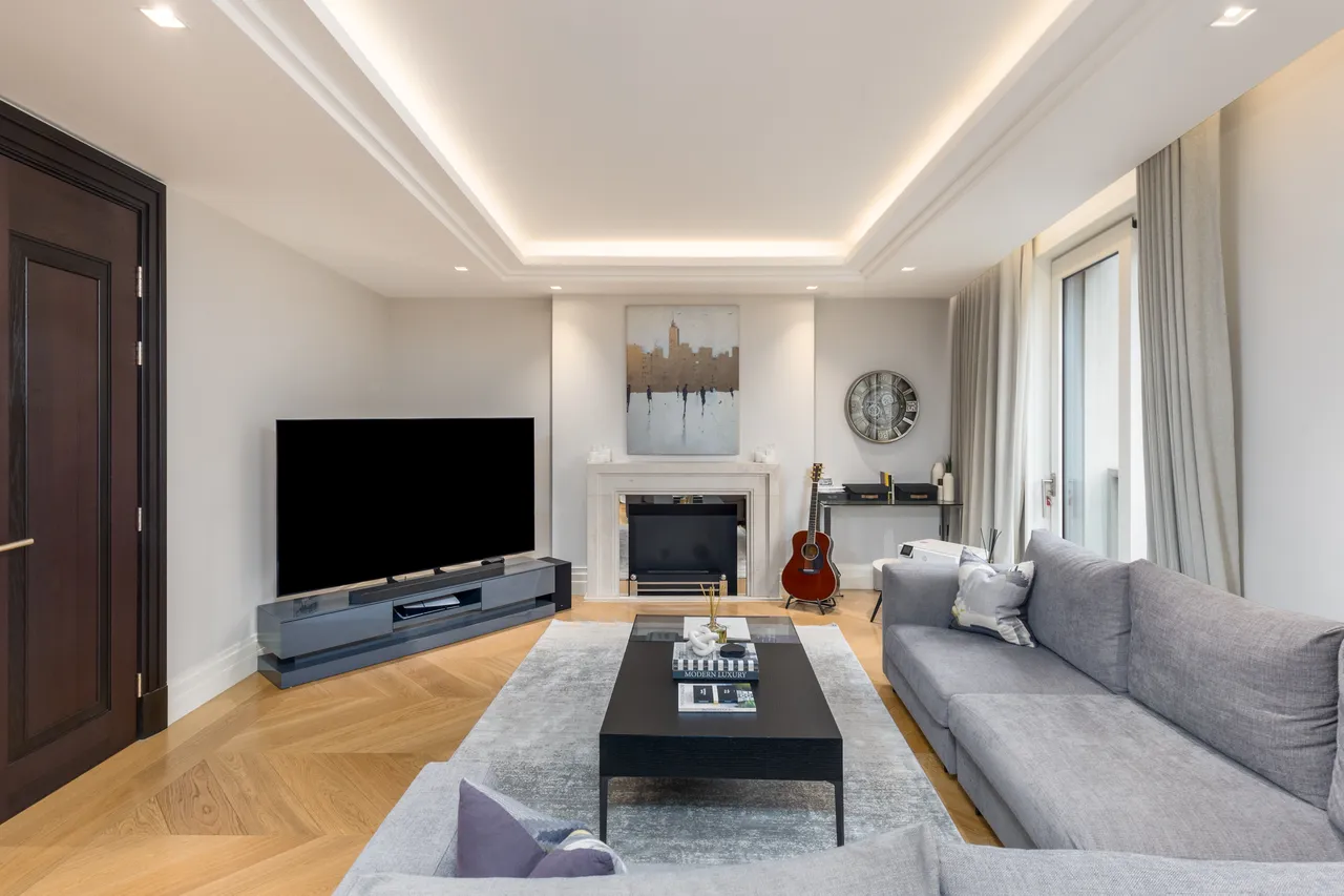 Strand, Clement House, Westminster, London, photo 3