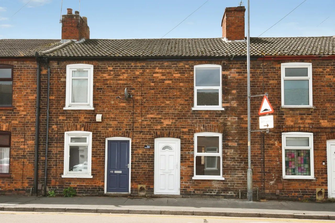 2 bed house for sale — Burton Road, Lincoln